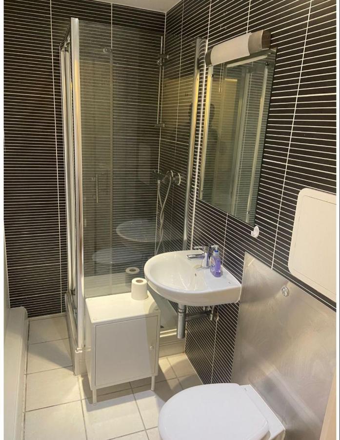 Lovely 2Br Apartment W/ City View Londres Exterior foto